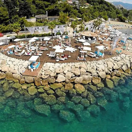 Iris Private Parking 公寓