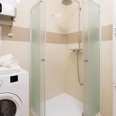 Iris Private Parking 아파트 *