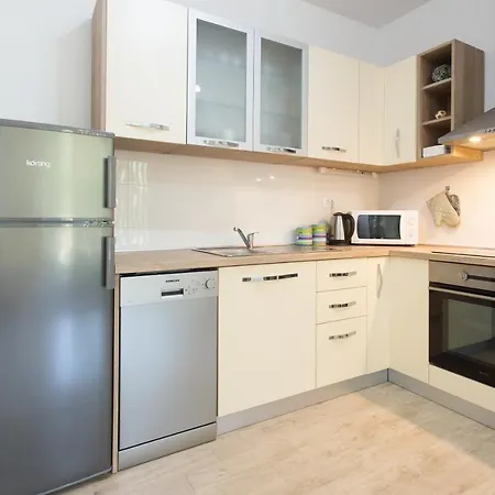 Iris Private Parking 스플리트