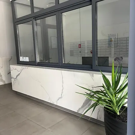 Iris Private Parking Apartment Split