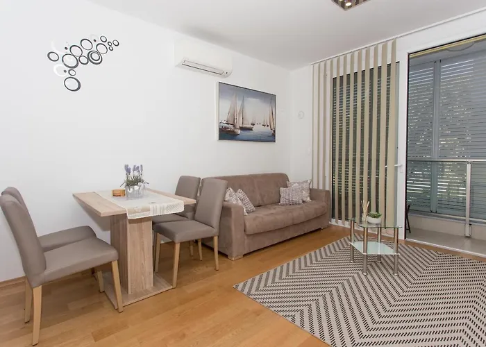 Lägenhet Iris Private Parking *