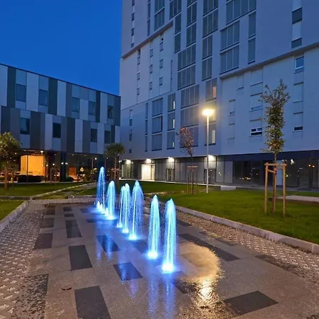 Iris Private Parking Apartman *